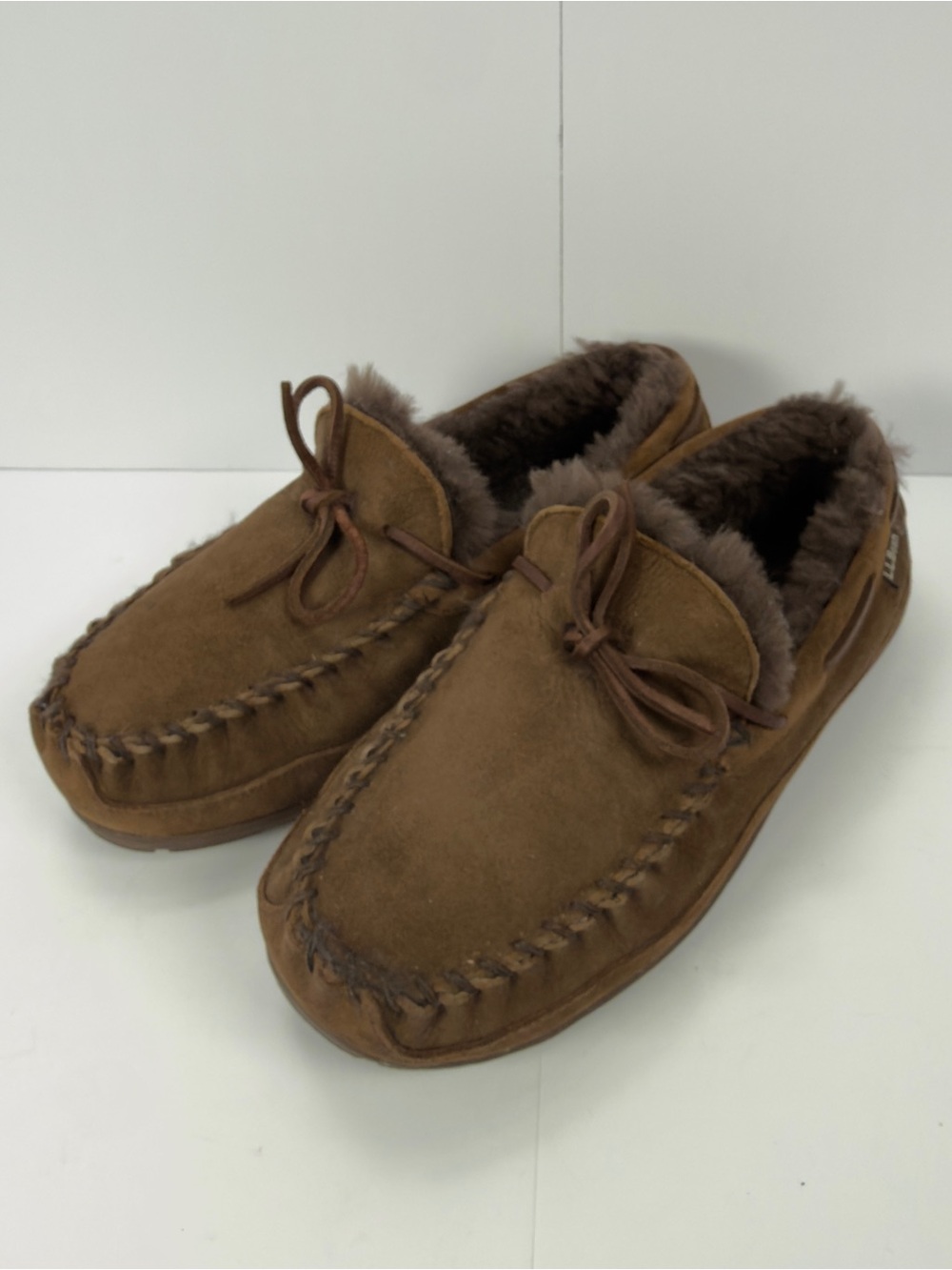 Men’s L.L. Bean Wicked Good Suede Shearling Moccasin 9 Wide Slippers